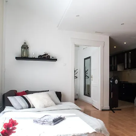 Apartament N16-spacey, Modern Family Flat For 5 *