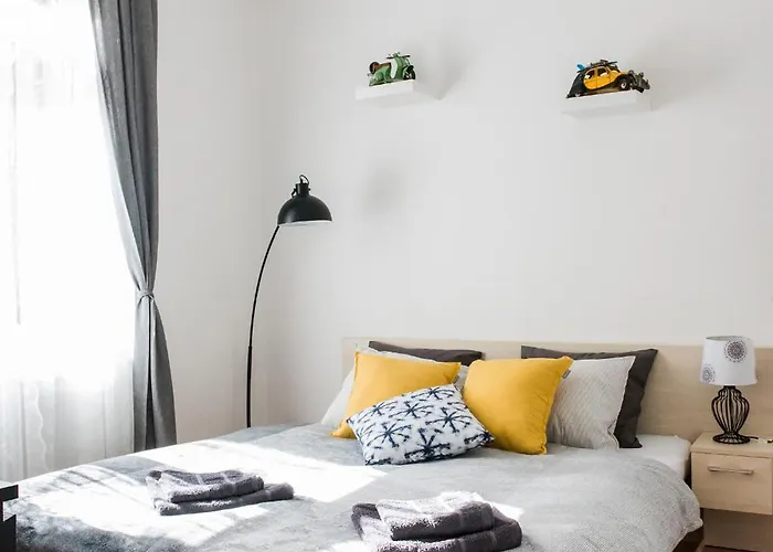 N16-spacey, Modern Family Flat For 5 Apartament