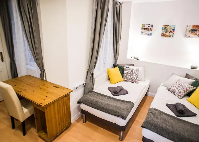 N16-spacey, Modern Family Flat For 5 Apartament Budapesta