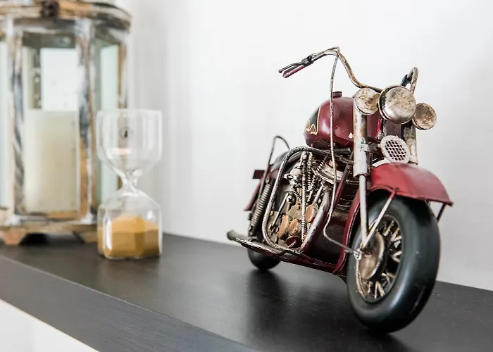 N16-spacey, Modern Family Flat For 5 *