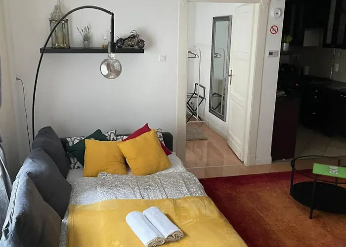 N16-spacey, Modern Family Flat For 5 * Budapeşte
